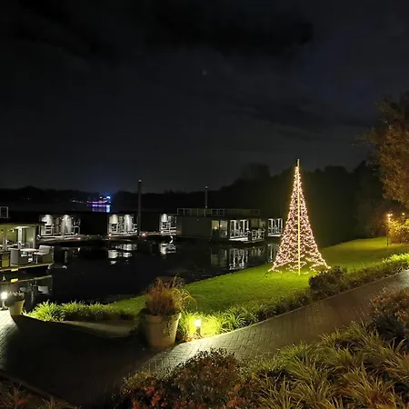 Houseboat Marina Mookerplas 4-6 Persoons Semesterbostad Middelaar