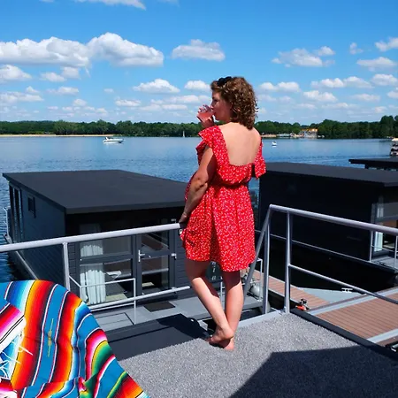Houseboat Marina Mookerplas 4-6 Persoons *