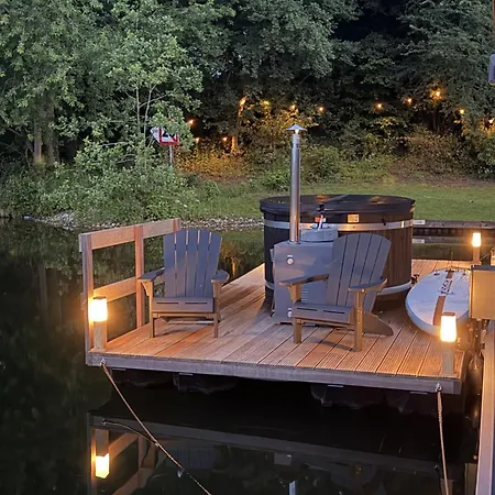 Houseboat Marina Mookerplas 4-6 Persoons *