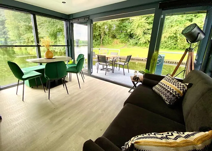 別荘 Houseboat Marina Mookerplas 4-6 Persoons Middelaar