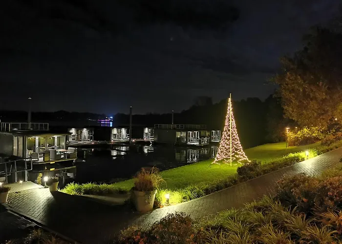 Houseboat Marina Mookerplas 4-6 Persoons 別荘 Middelaar