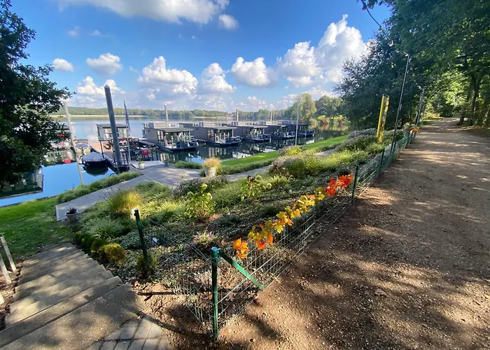 Houseboat Marina Mookerplas 4-6 Persoons * Middelaar