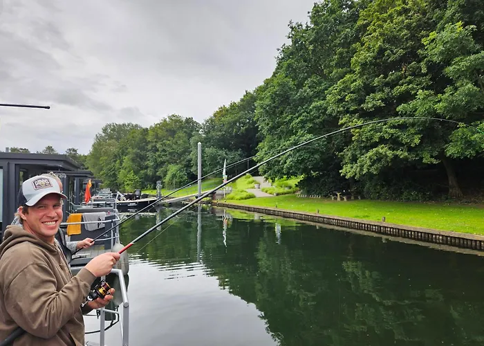 別荘 Houseboat Marina Mookerplas 4-6 Persoons *